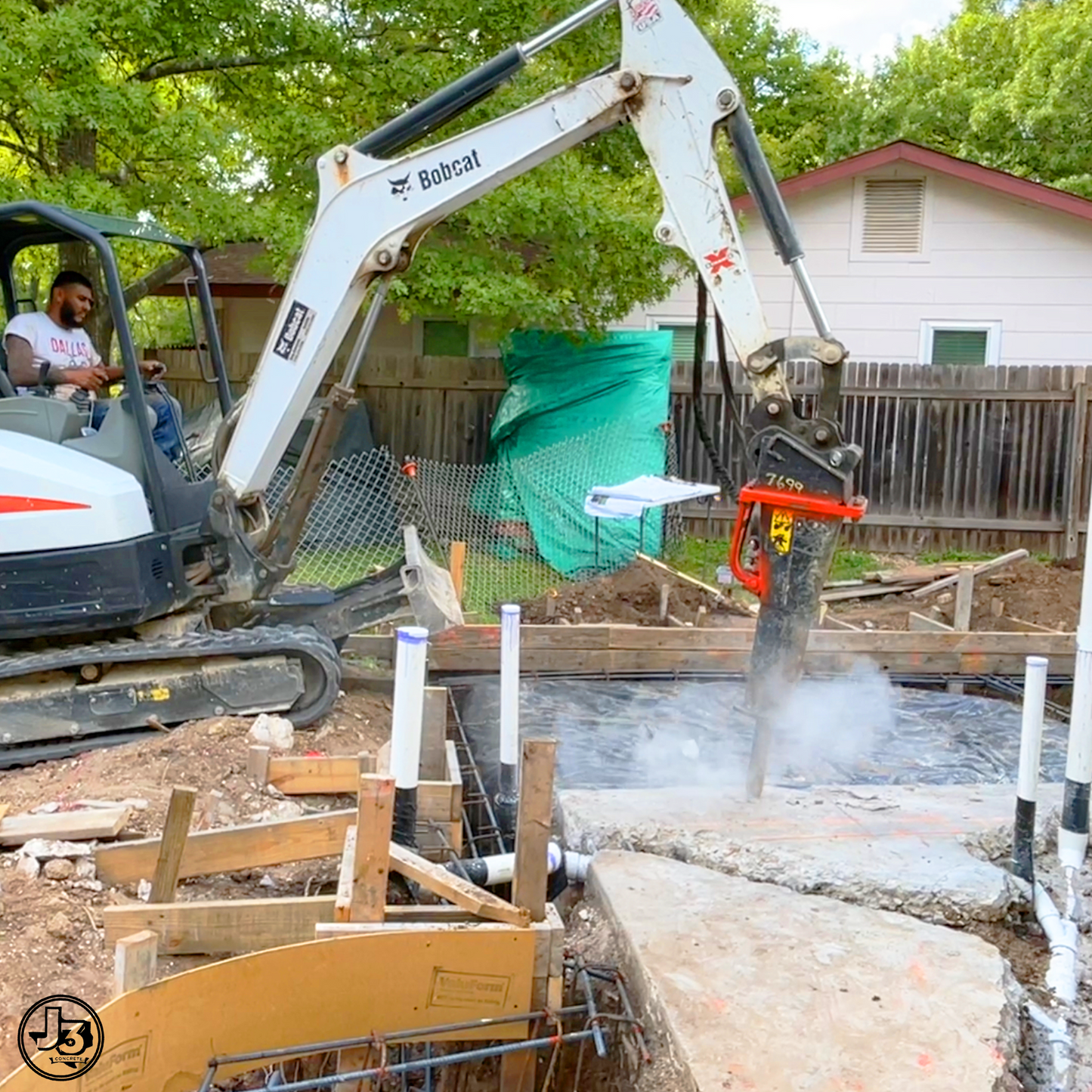 RESIDENTIAL DEMOLITION, EXCAVATION, & HAUL-OFFS